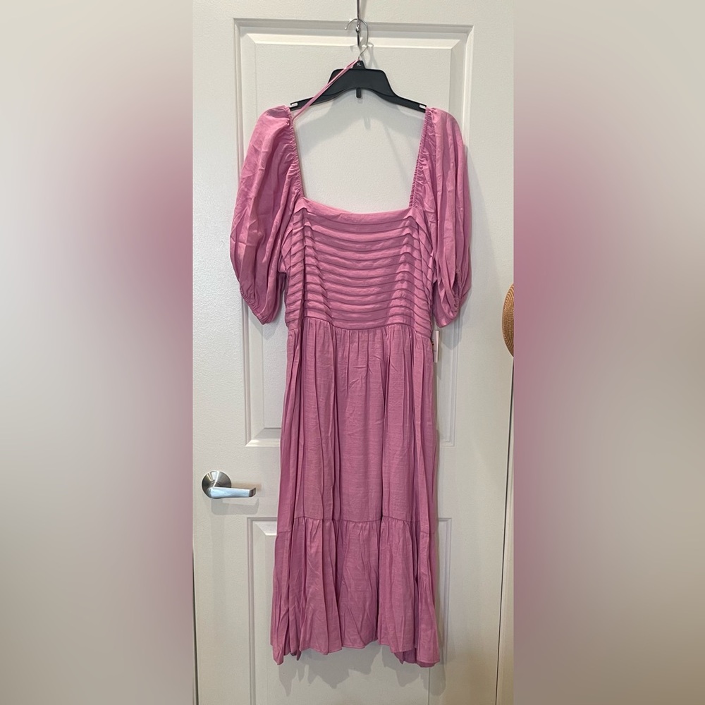 NEW…LC Lauren Conrad Square Neck Pleaded Bodice Midi Dress - Picture 2 of 5